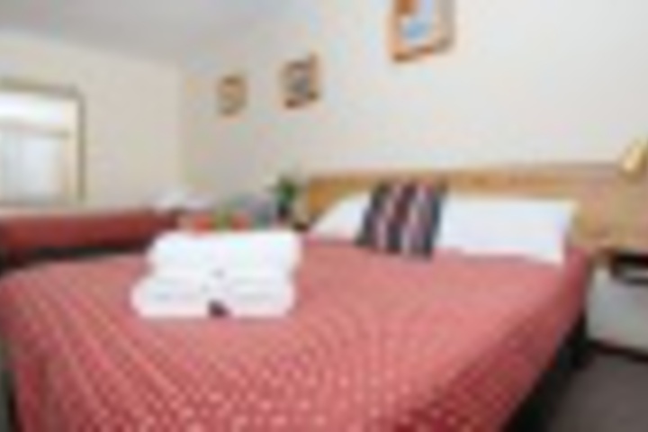 Room 159 of 204