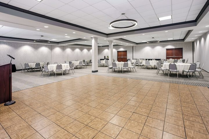 Banquet hall
