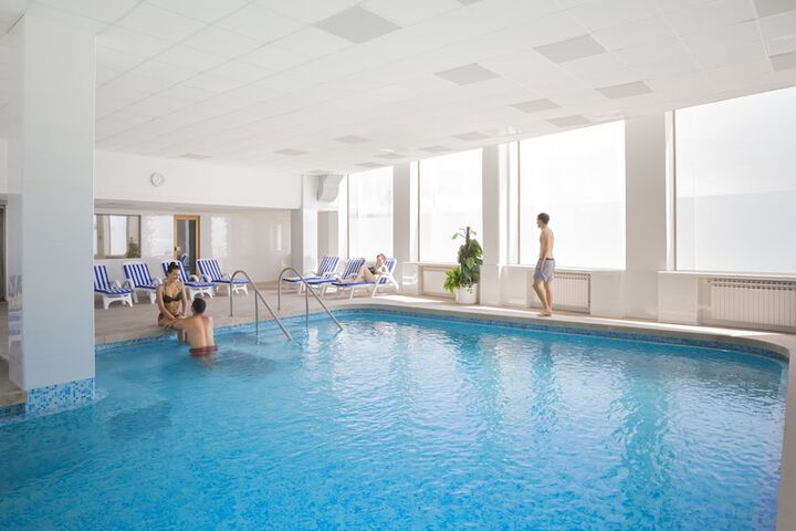 Pool Hotel