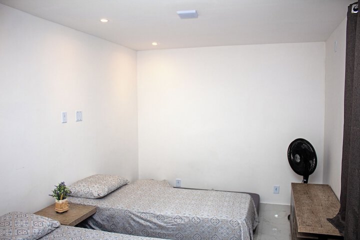 Room 14 of 32