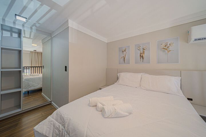 Room 3 of 13
