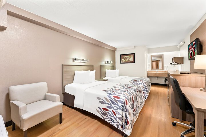 Deluxe 2 Double Beds (5 of 7)