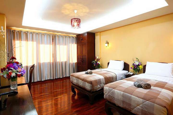 Room 30 of 95