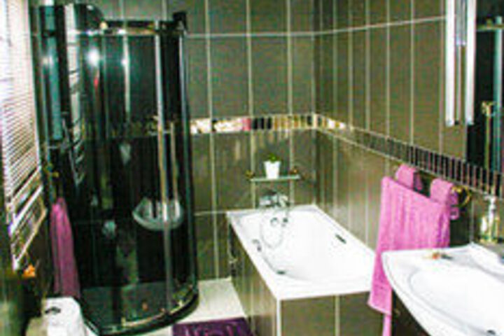 Room 2 of 29