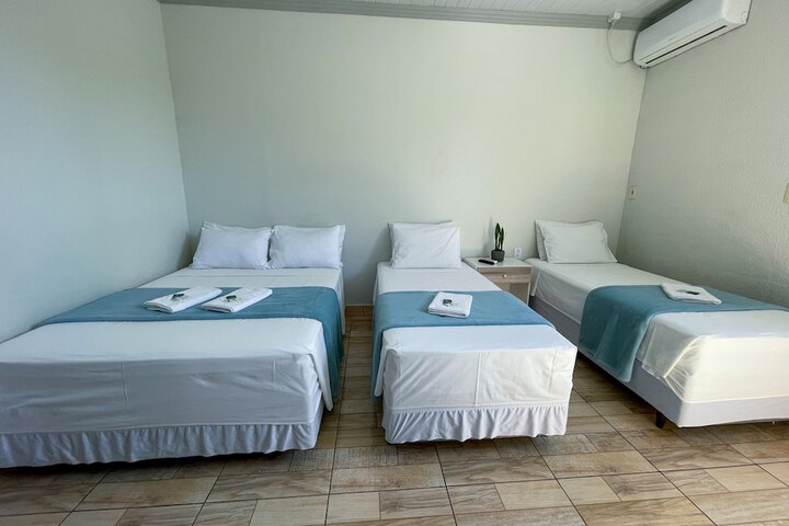 Room 7 of 40