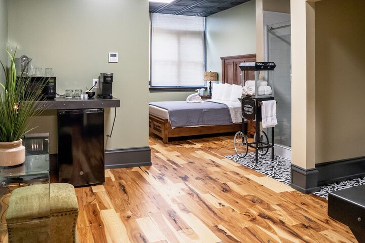Premium Double Room Private Bathroom City View 205 Council Room (27 of 132)