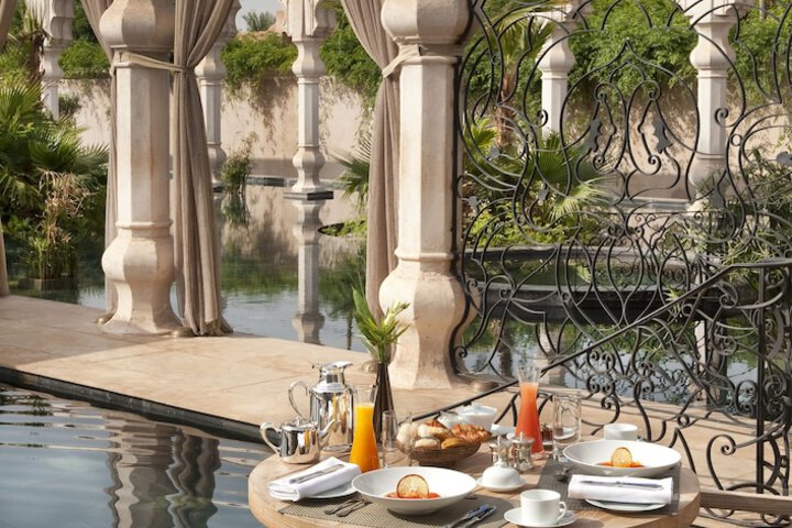 Dining 147 of 152