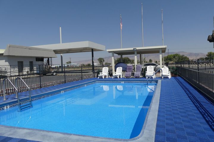 Pool 37 of 52