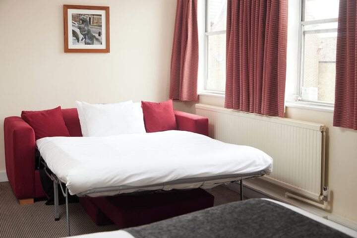 Room 3 of 46