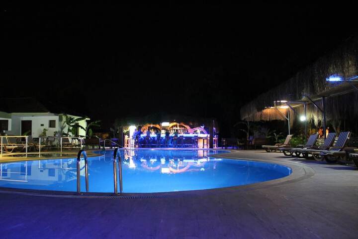 Pool 30 of 71