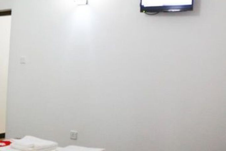 Room 15 of 17