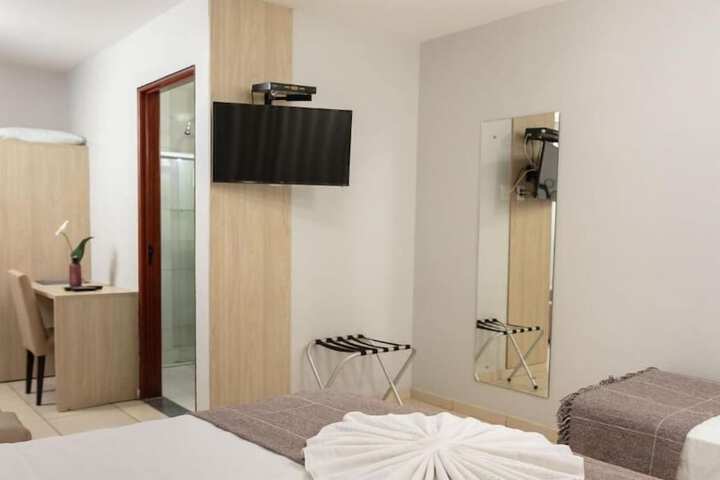 Room 16 of 35