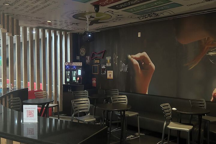 Room 65 of 128