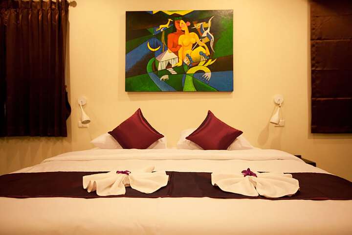 Room 6 of 52