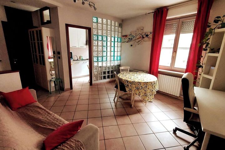Room 8 of 36