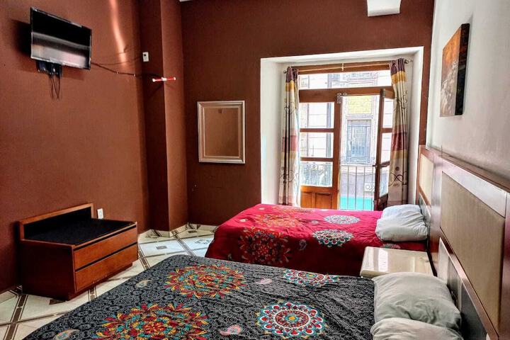 Room 4 of 35