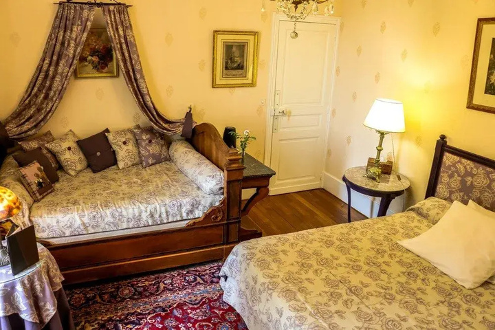 guest_rooms