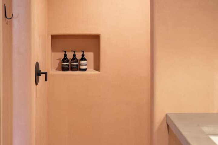 Room 14 of 38
