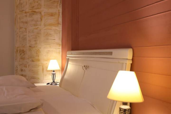 Room 43 of 86