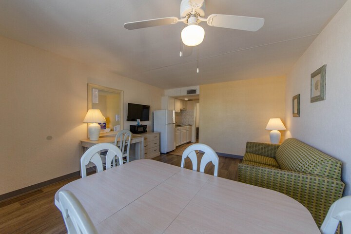 Room 20 of 27