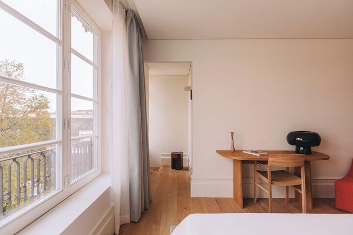 Room 13 of 186