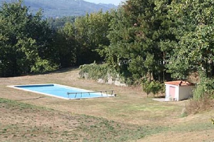 Pool 10 of 14