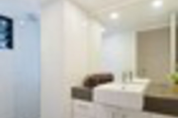 Room 26 of 30