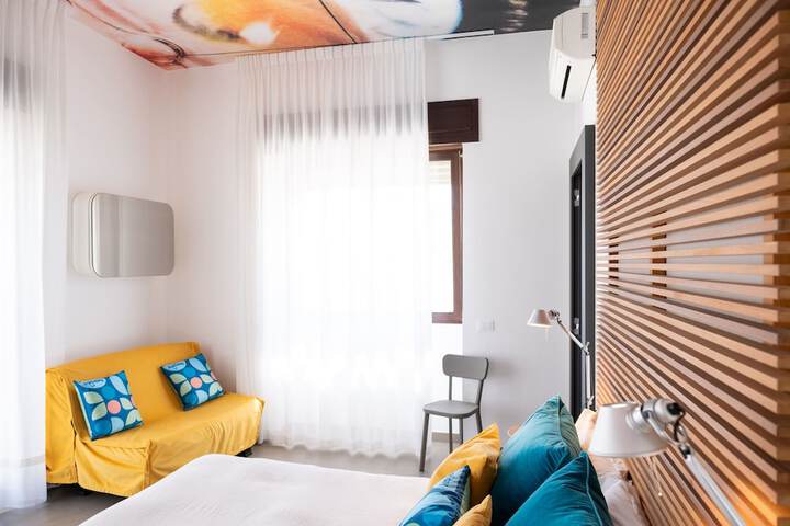 Room 21 of 46