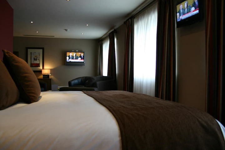 Room 8 of 45