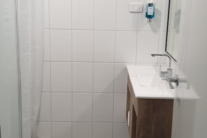 Room 16 of 25