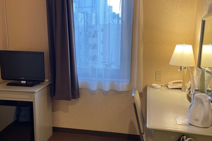 Room 19 of 44