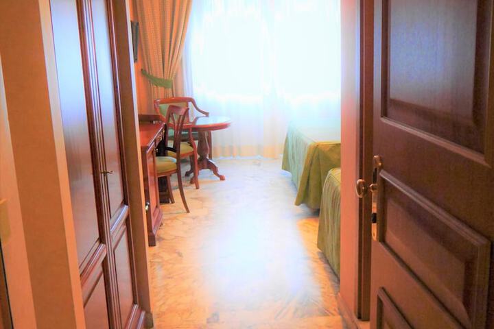 Room 91 of 201