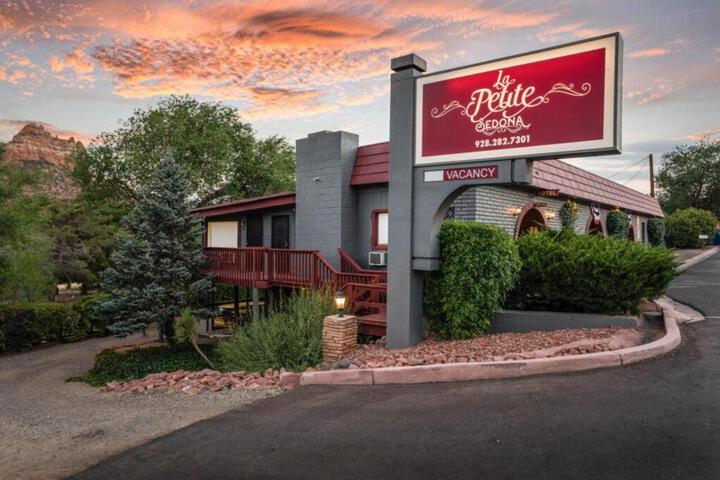 Photo of La Petite Sedona