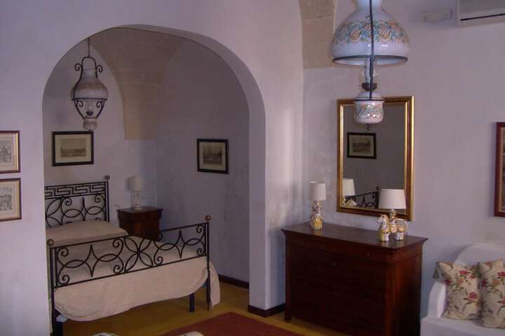 Room 15 of 29