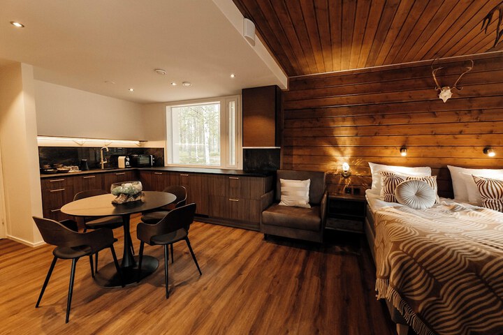 Room 14 of 78