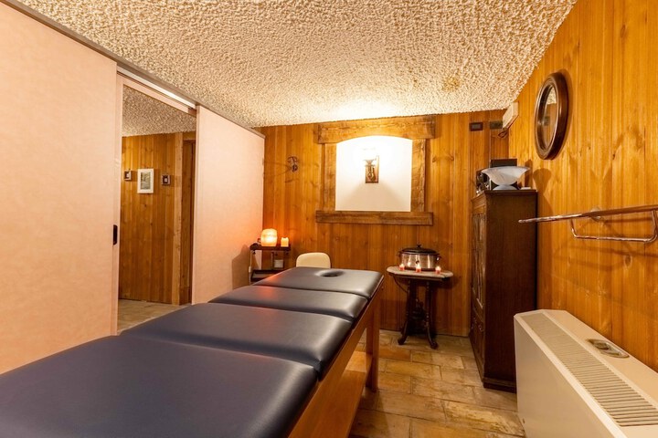 Spa 42 of 61