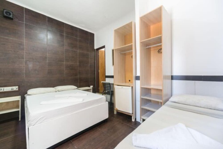 Room 45 of 94