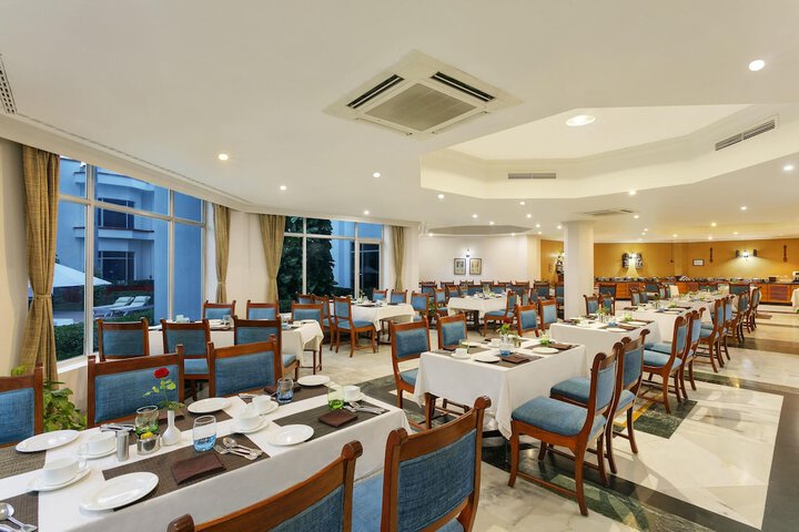 Dining 60 of 67