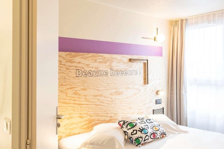 Room 18 of 86