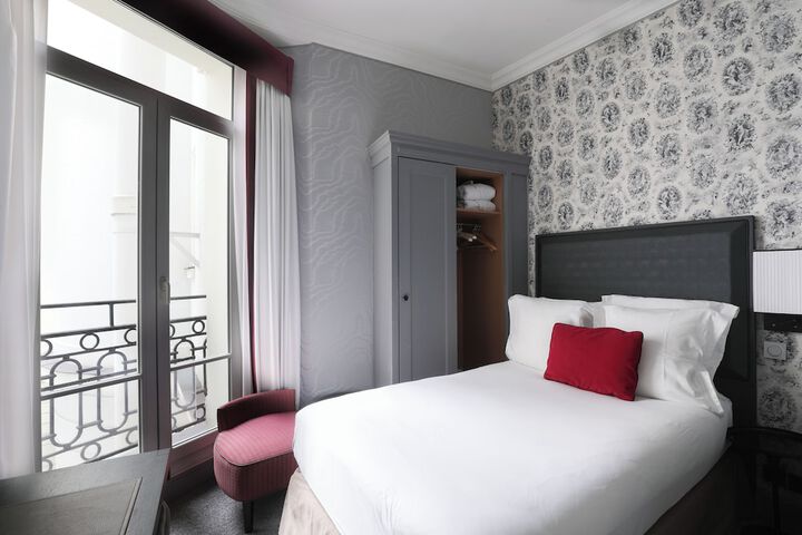 Room 35 of 100