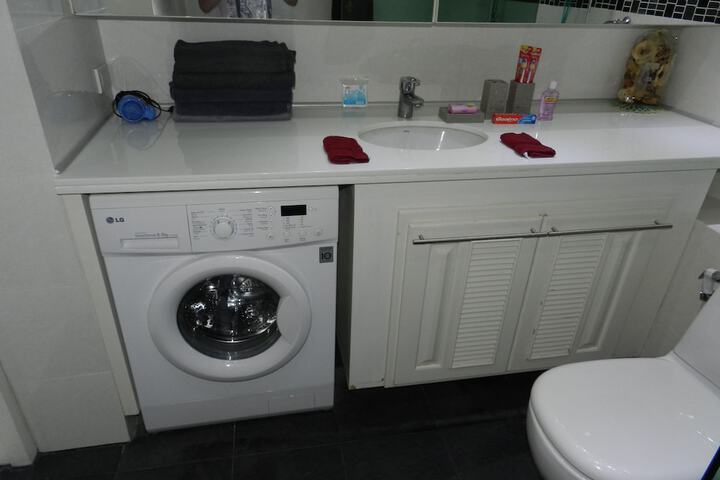 Room 190 of 259