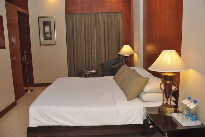 Room 49 of 75
