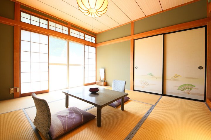 Room 5 of 23