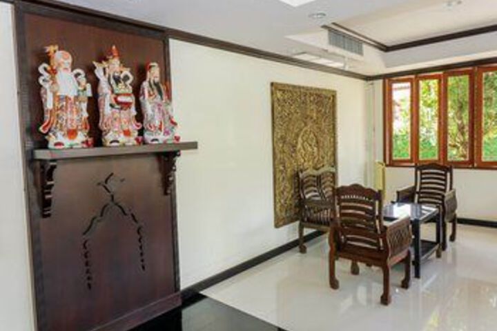 Hotel Interior 86 of 101