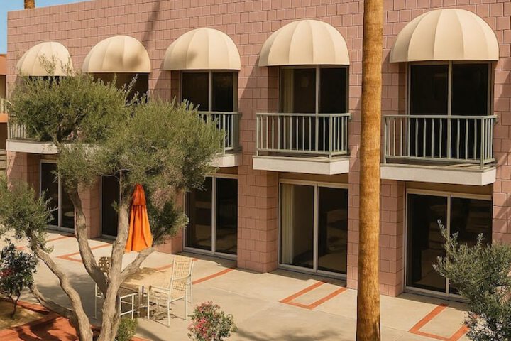 Hotel Exterior 39 of 39