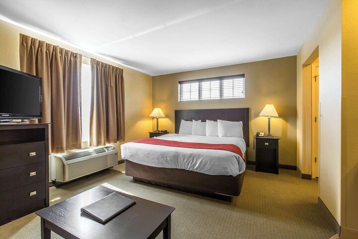 Room 30 of 71
