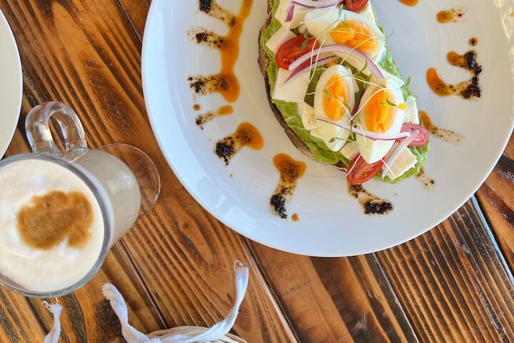 Breakfast/Coffee Service 65 of 107