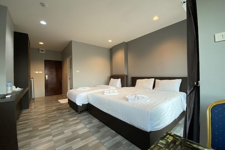 Room 19 of 39