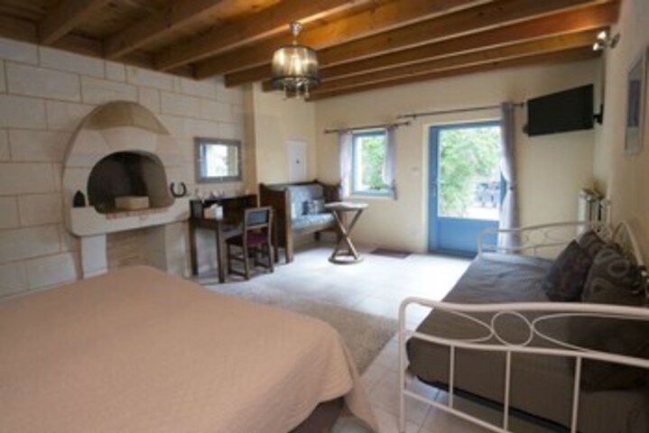 Room 21 of 27