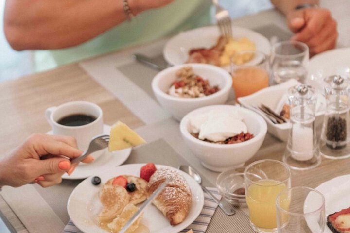 Breakfast/Coffee Service 98 of 110